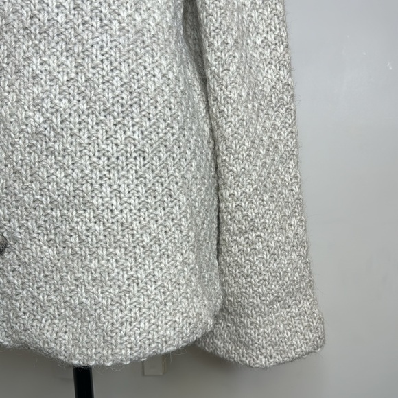 Josh & Nicol 100% Wool Oatmeal V-Neck Cardigan Women’s Size Small - Medium - Picture 4 of 11